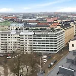 Viiskulma With Park Views 50m Tram And Bus King Bed