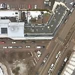 Viiskulma With Park Views 50m Tram And Bus King Bed Appartamento Helsinki