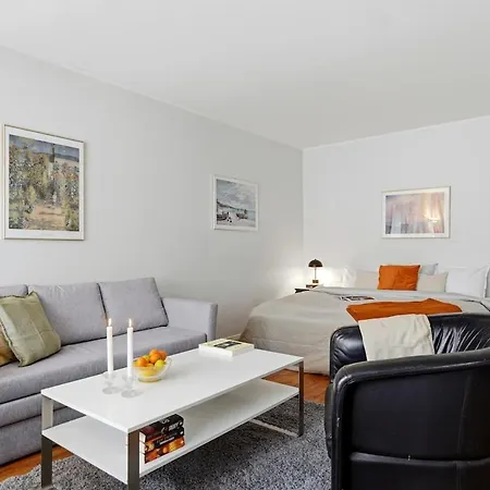 Viiskulma With Park Views 50m Tram And Bus King Bed Apartment *