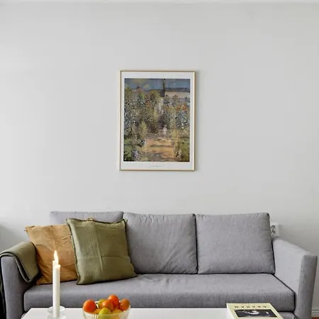 Viiskulma With Park Views 50m Tram And Bus King Bed Apartment *