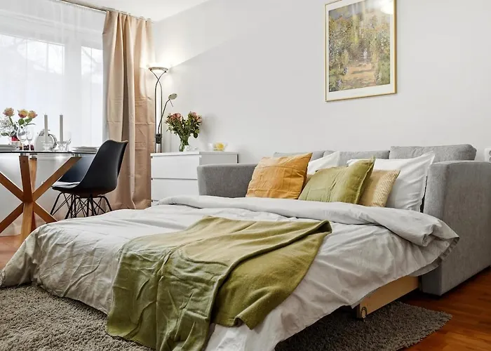 Viiskulma With Park Views 50m Tram And Bus King Bed *